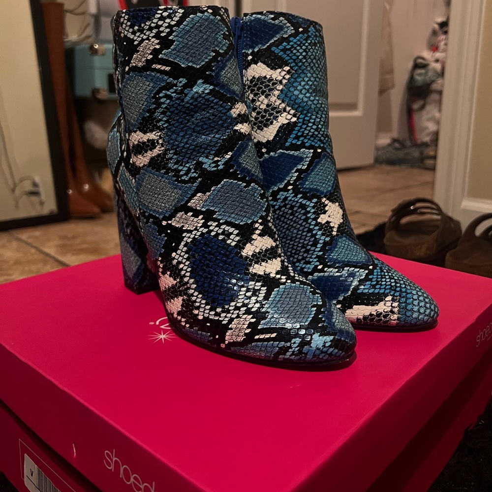 blue multi booties